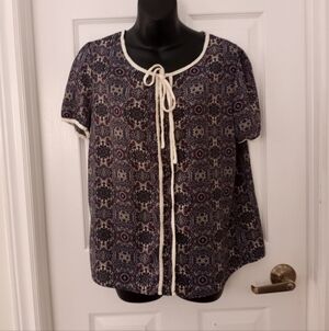 🕊LE LIS blouse🕊